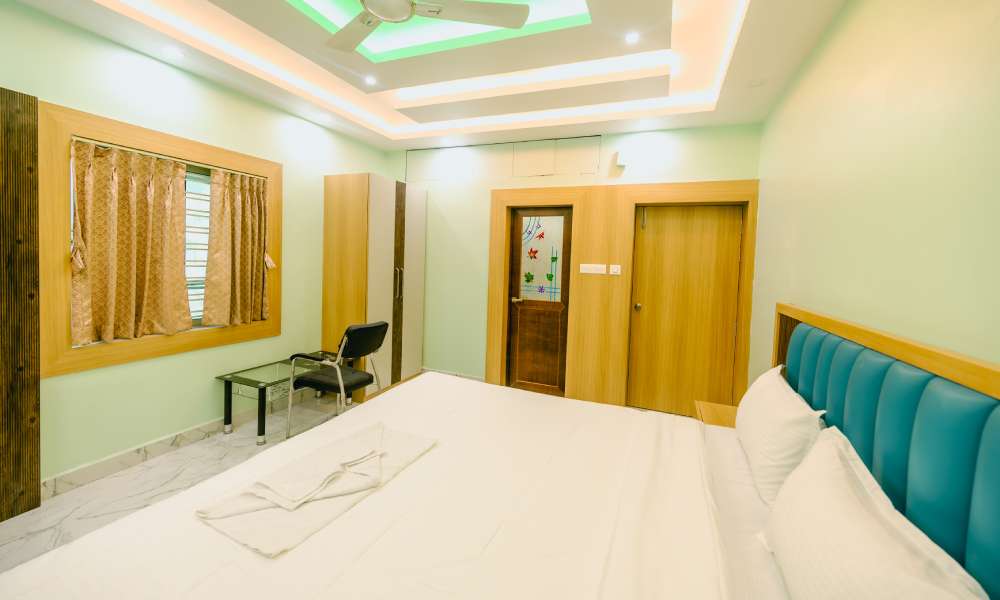 deluxe-quad-room-hotel-in-bhubaneswar